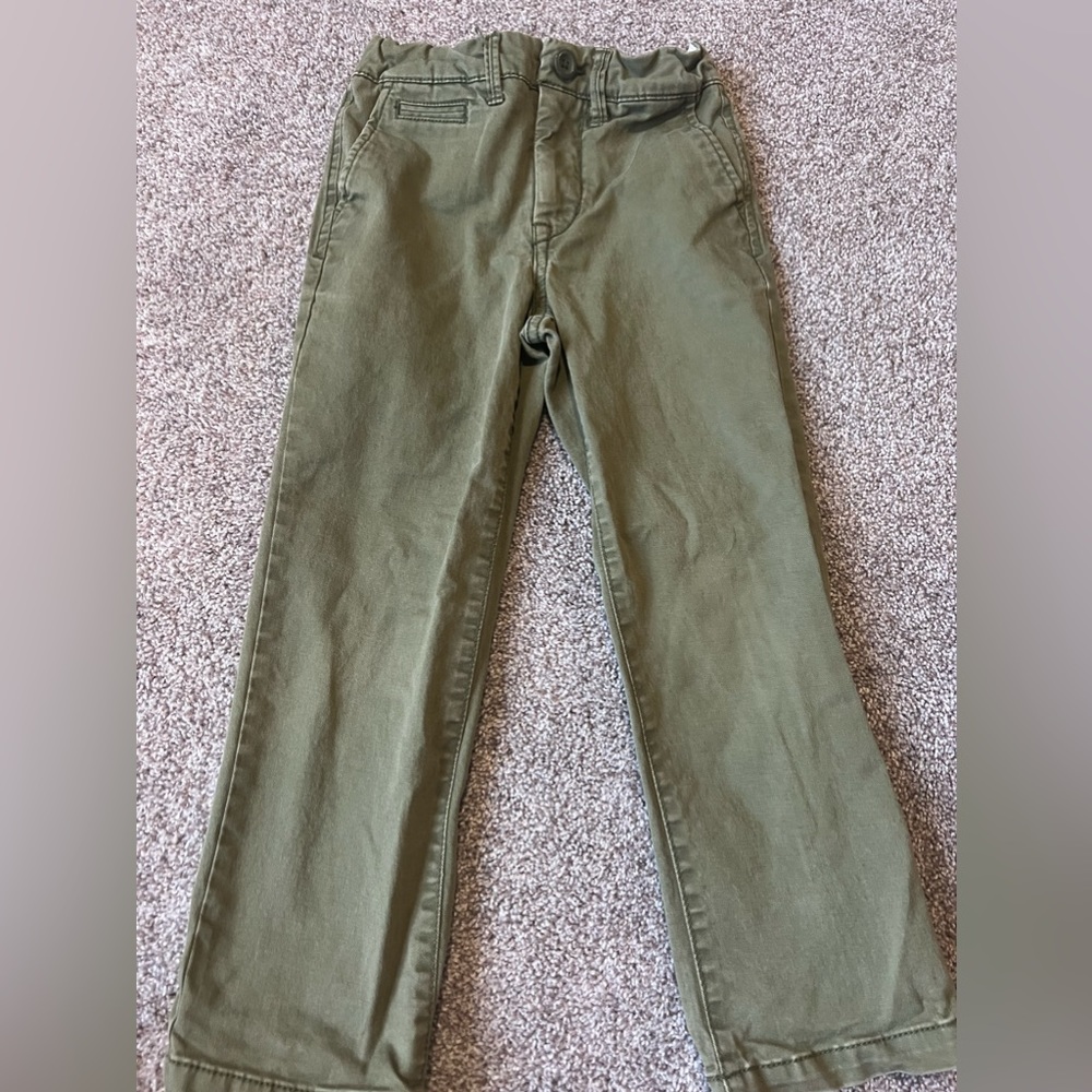 Boys GAP green khaki pants size 5 years